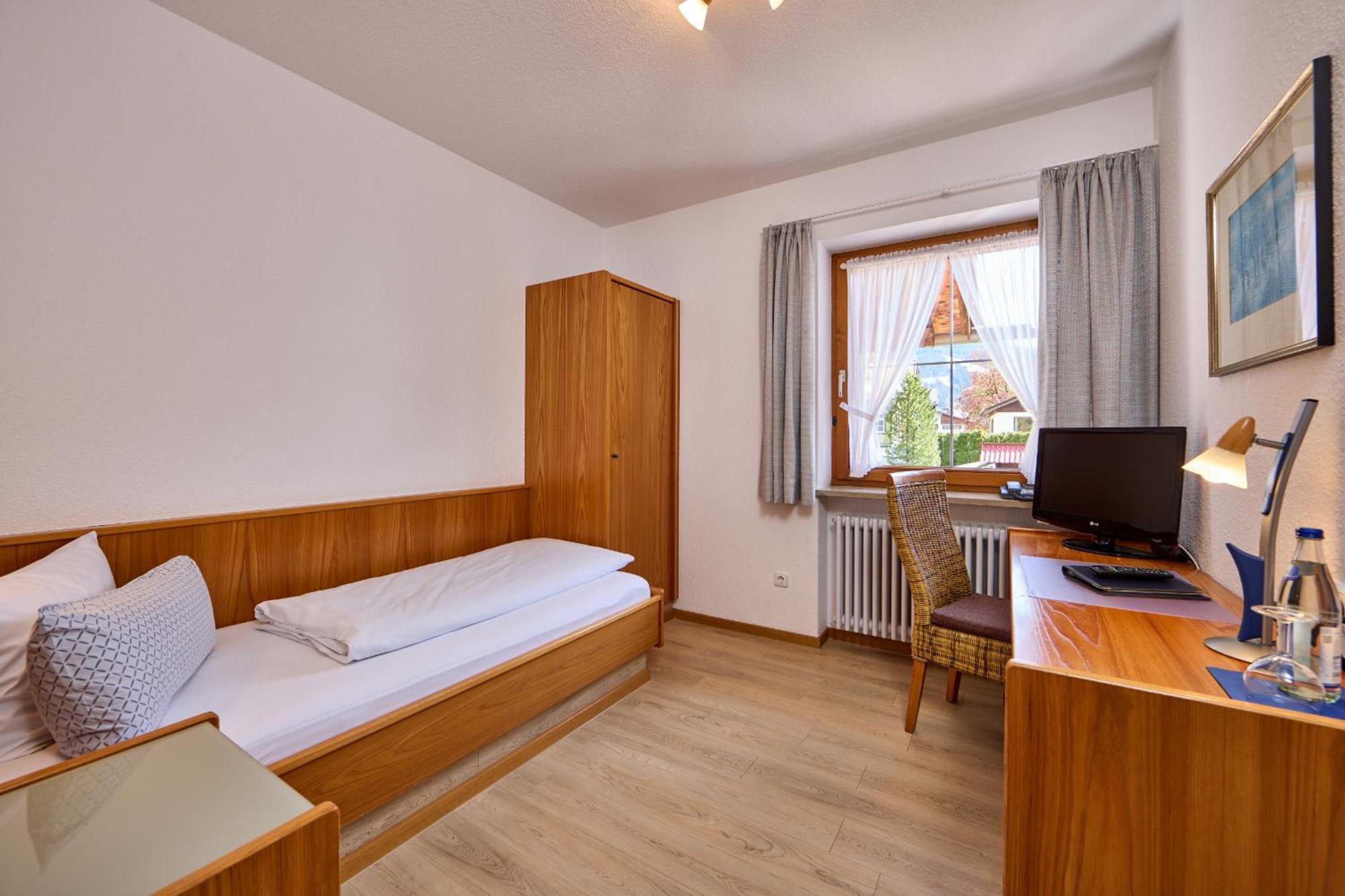 Hotel Antonia Oberammergau Ngoại thất bức ảnh