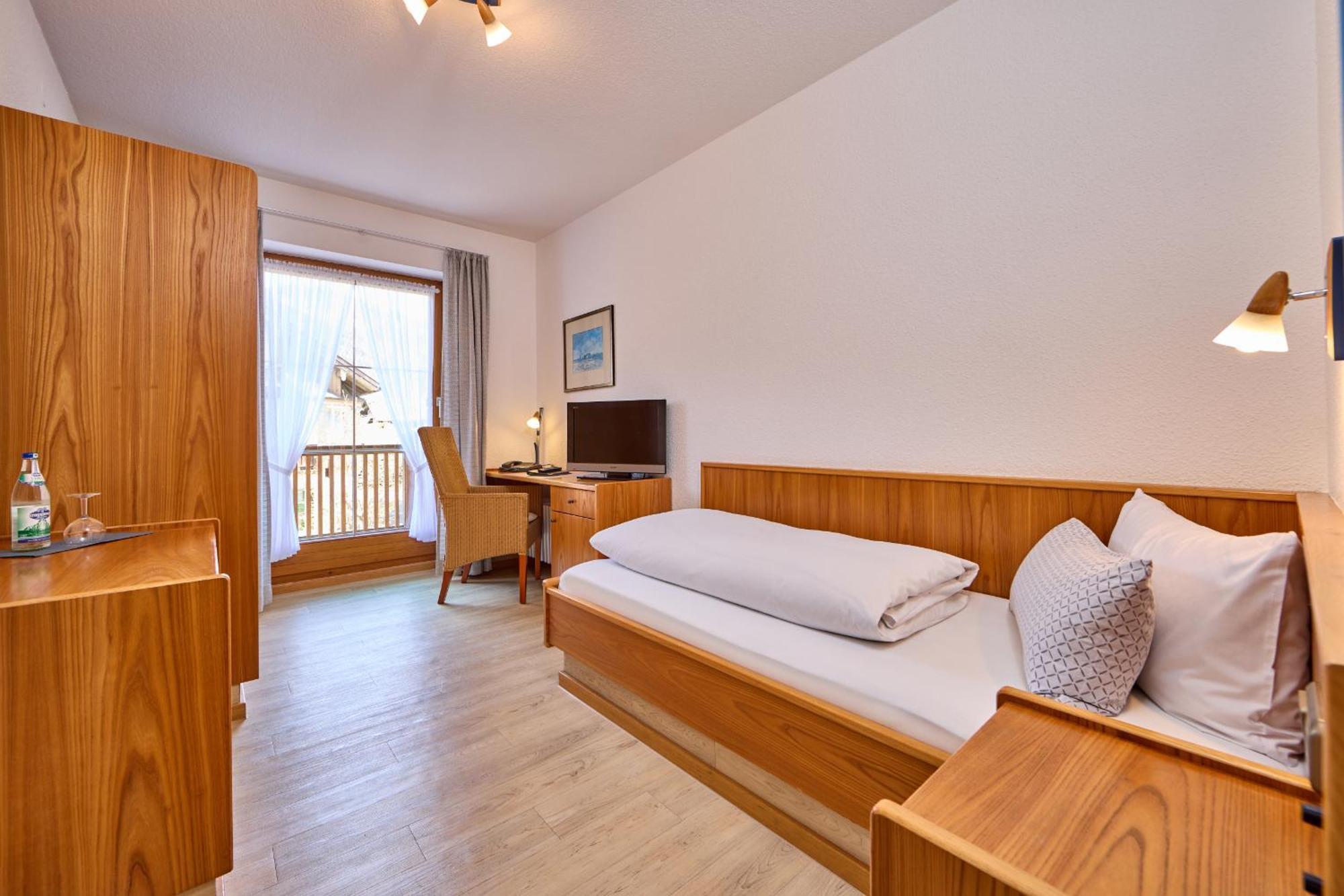 Hotel Antonia Oberammergau Ngoại thất bức ảnh