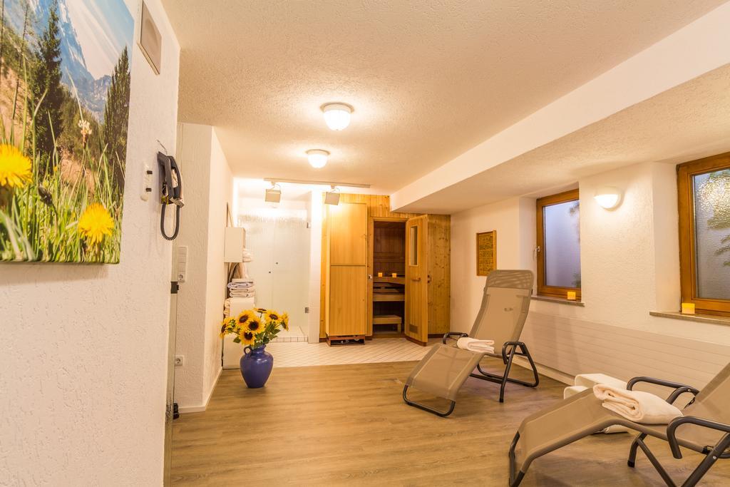 Hotel Antonia Oberammergau Ngoại thất bức ảnh